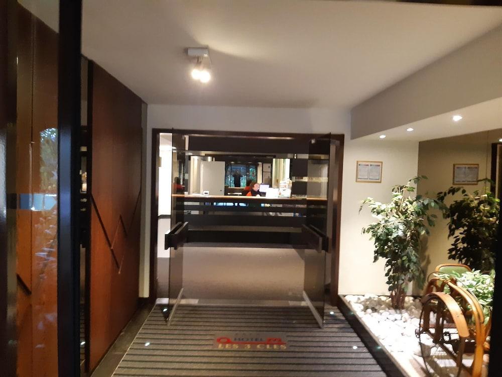 Hotel Les 3 Cles Gembloux Zewnętrze zdjęcie