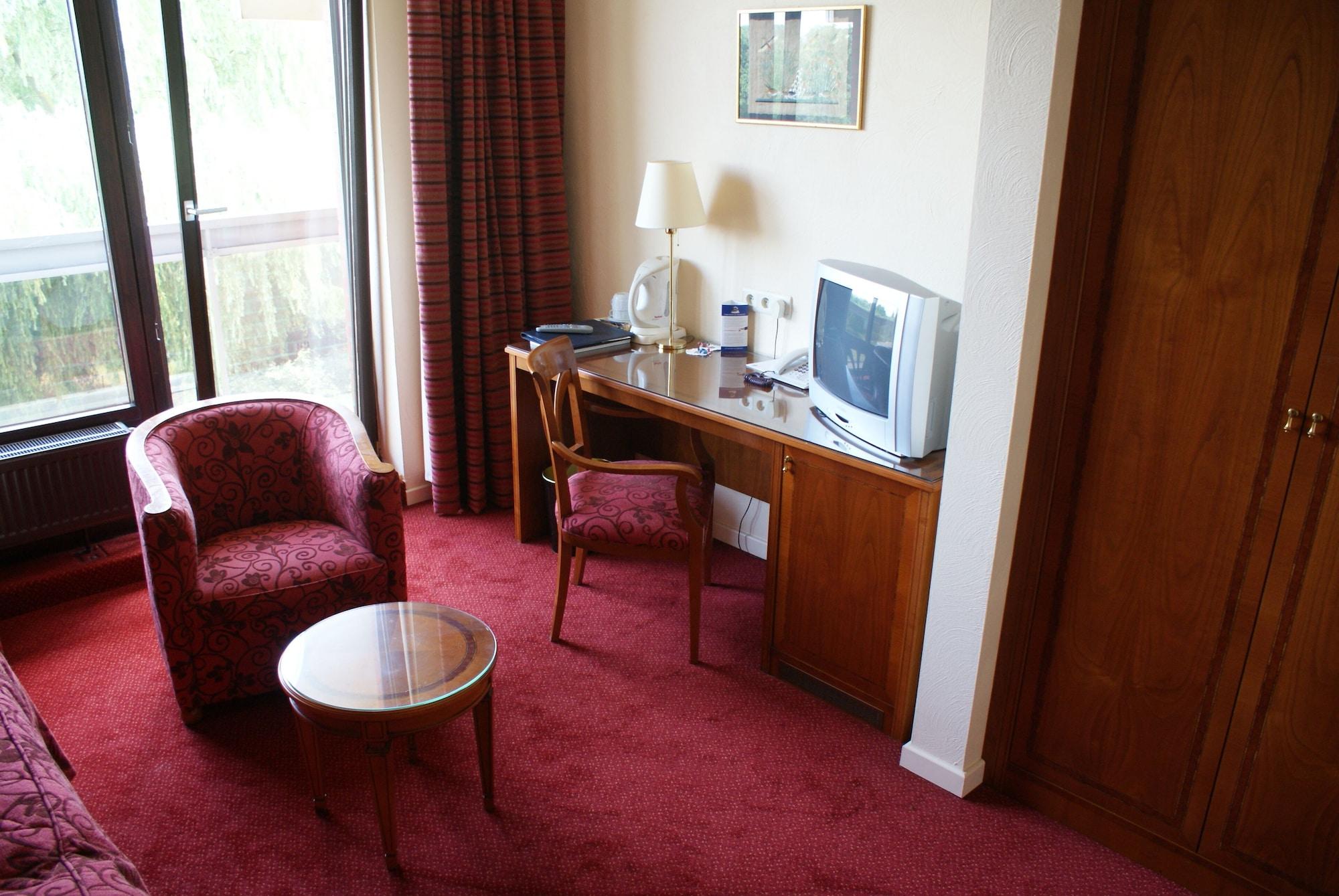 Hotel Les 3 Cles Gembloux Zewnętrze zdjęcie
