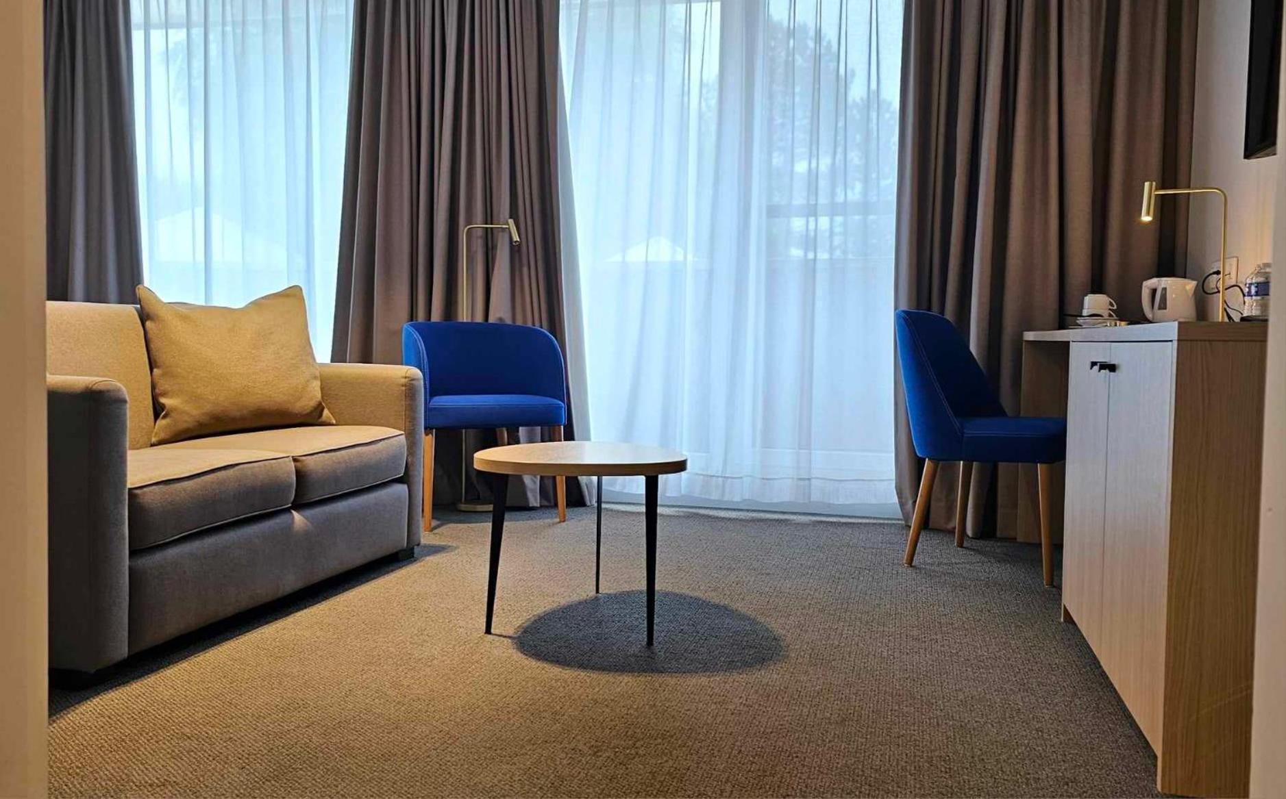 Hotel Les 3 Cles Gembloux Zewnętrze zdjęcie