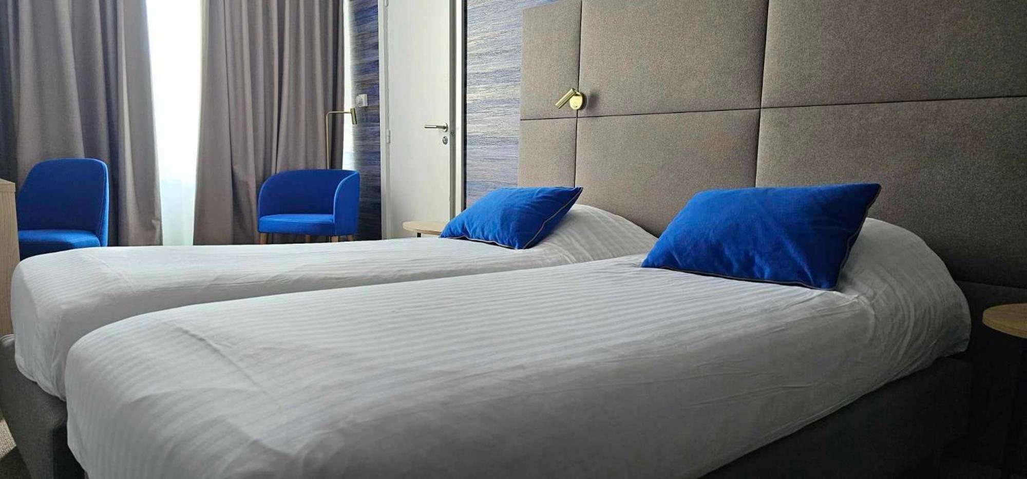 Hotel Les 3 Cles Gembloux Zewnętrze zdjęcie