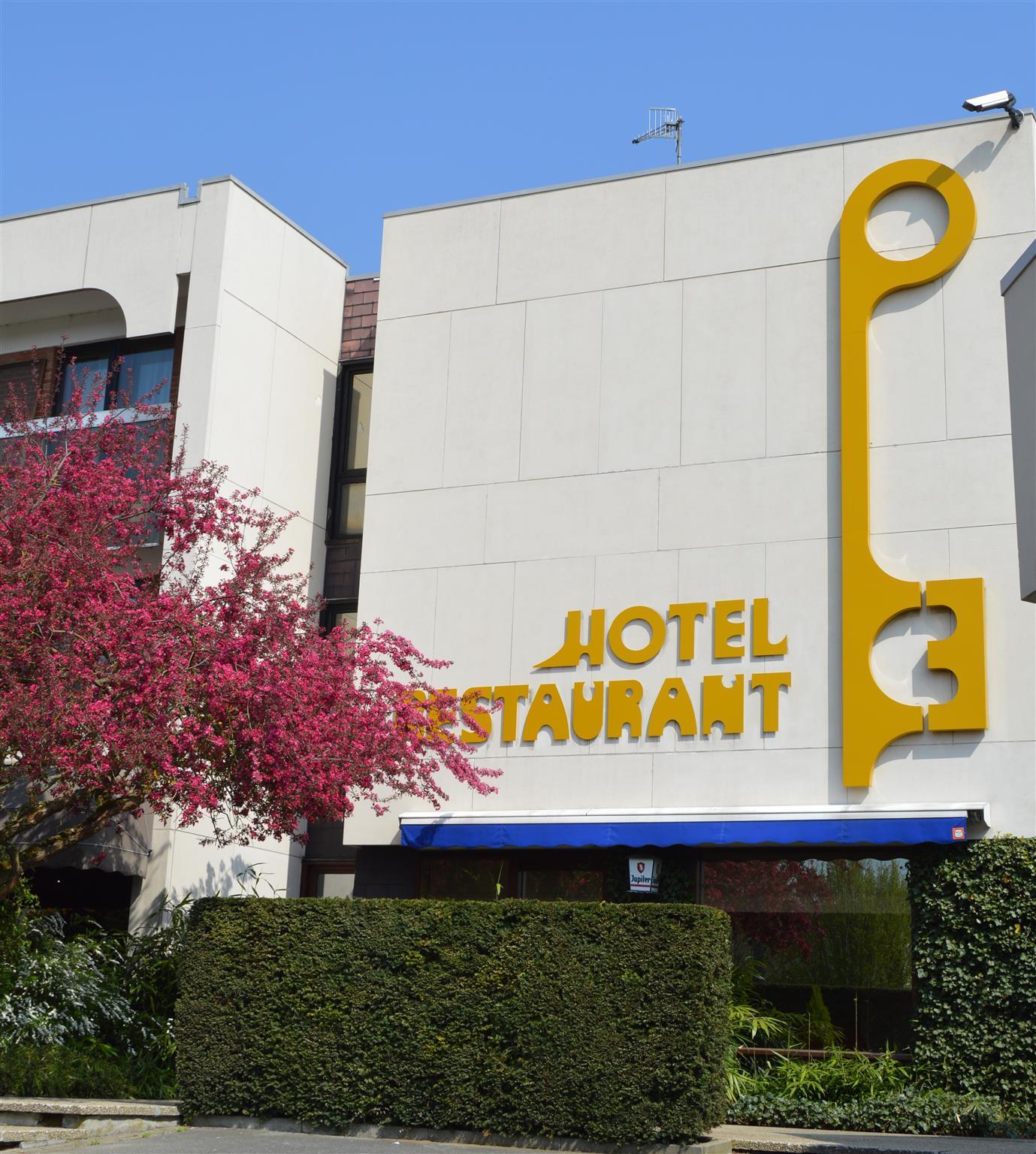 Hotel Les 3 Cles Gembloux Zewnętrze zdjęcie