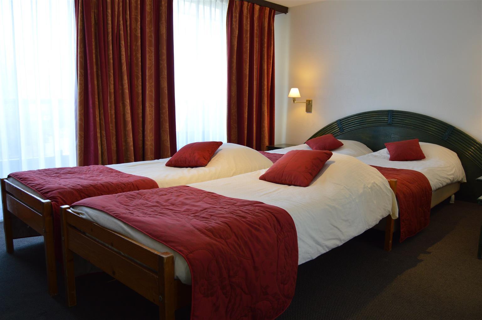 Hotel Les 3 Cles Gembloux Zewnętrze zdjęcie